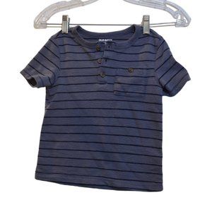 OLD NAVY Boys T-Shirt 1/3 Button Fasten Grey  Stripes Short Sleeves Pocket 4T